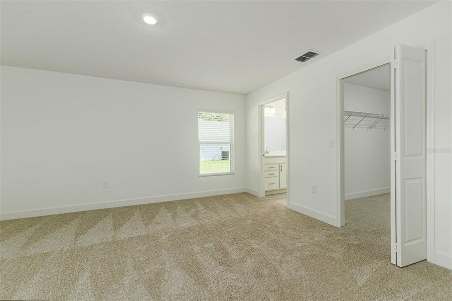 Spacious, unfurnished interior of a new home in , Winter Haven (Image 11). Spacious, unfurnished interior of a new home in , Winter Haven (Image 11).