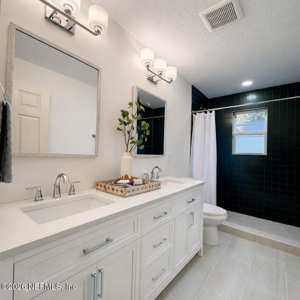 Furnished interior view inside a new home in , Jacksonville (Image 7).