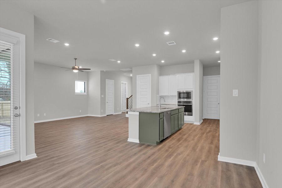 Furnished interior view inside a new home in Summer Place 35', Montgomery (Image 8). Furnished interior view inside a new home in Summer Place 35', Montgomery (Image 8).