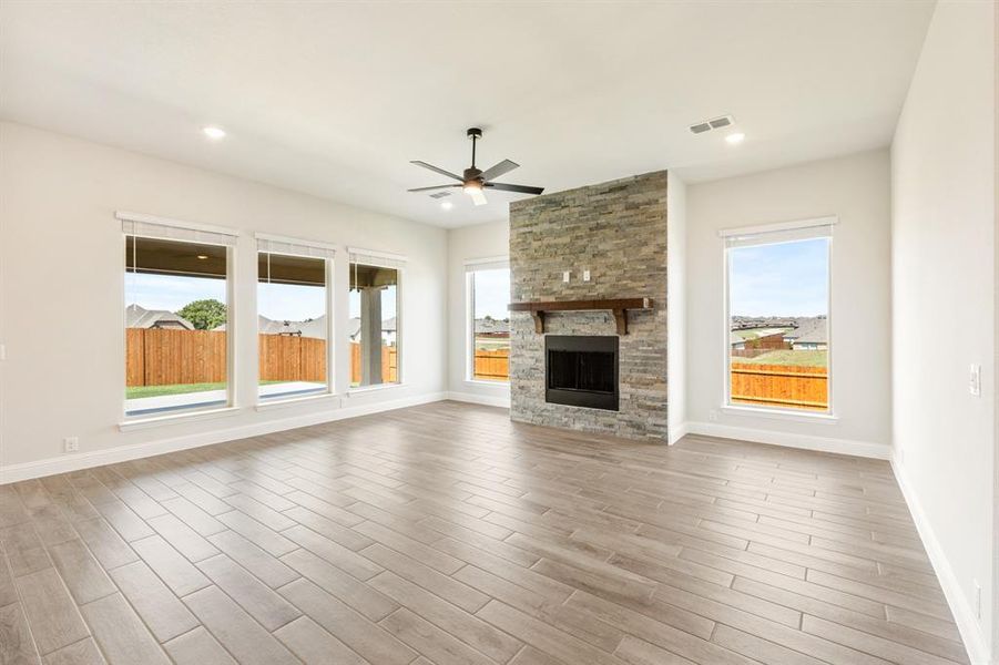 Spacious, unfurnished interior of a new home in Villages of Walnut Grove, Midlothian (Image 20). Spacious, unfurnished interior of a new home in Villages of Walnut Grove, Midlothian (Image 20).
