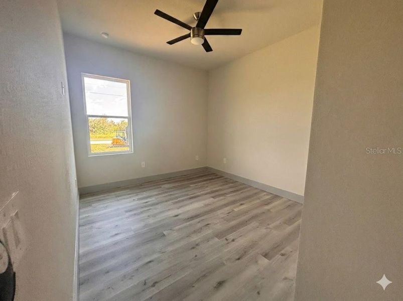 Spacious, unfurnished interior of a new home in , Port Charlotte (Image 10).