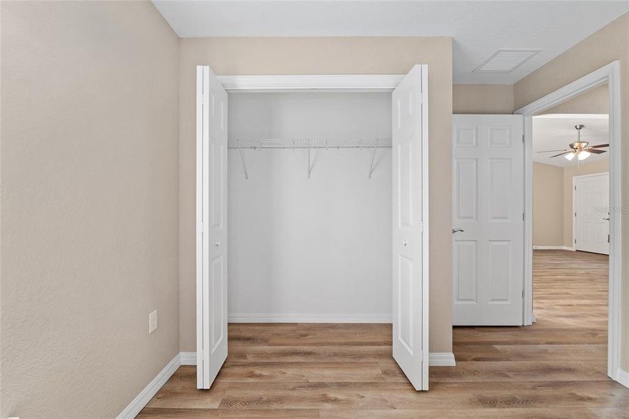 Spacious, unfurnished interior of a new home in , Citrus Springs (Image 19).