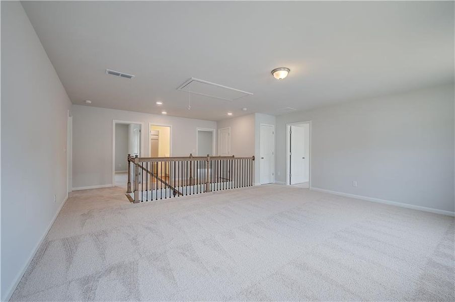 Spacious, unfurnished interior of a new home in Hamilton Lakes, Lawrenceville (Image 22).
