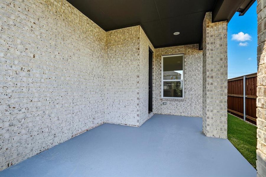 Image 25 of a home in Wellington: 40ft. lots.