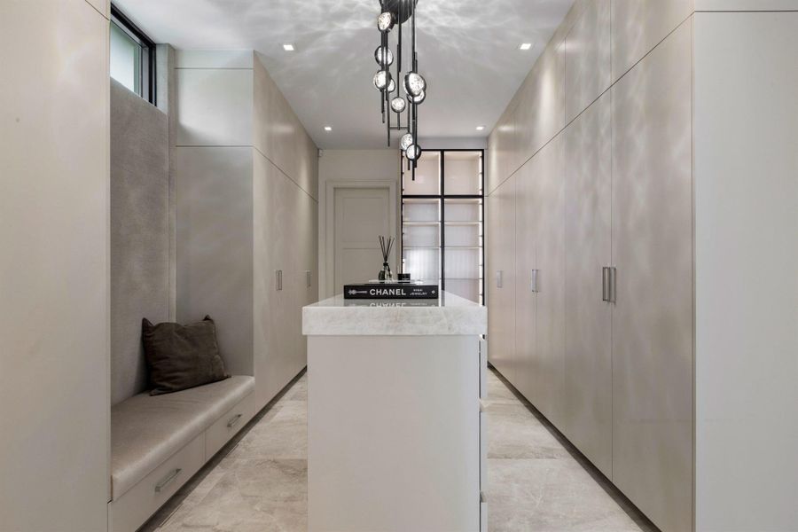 Image 43 of a home in . Image 43 of a home in .