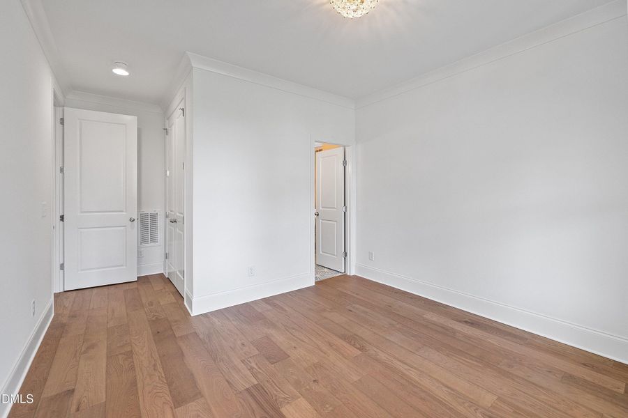 12-807 Crimson_7158 12-807 Crimson_7158