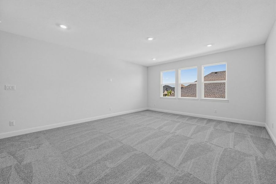Spacious, unfurnished interior of a new home in The Ridge at Northlake, Northlake (Image 28).