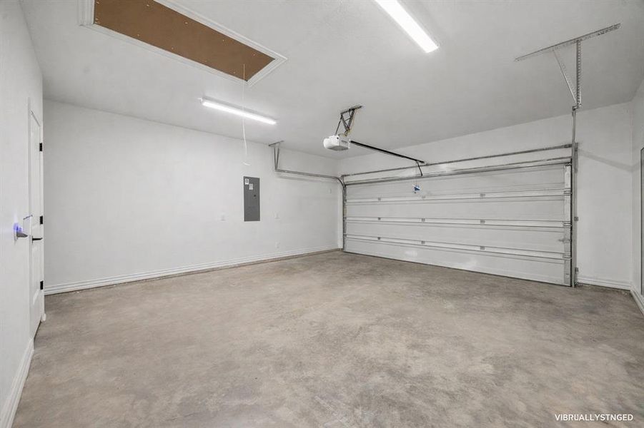 Spacious, unfurnished interior of a new home in , Rockwall (Image 24). Spacious, unfurnished interior of a new home in , Rockwall (Image 24).