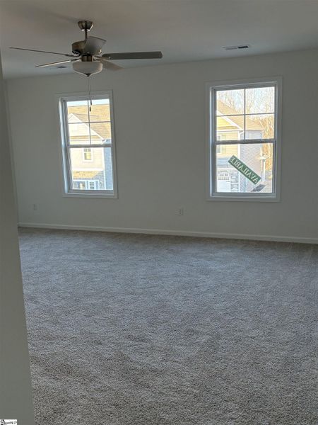 Spacious, unfurnished interior of a new home in Hazelwood, Boiling Springs (Image 13).