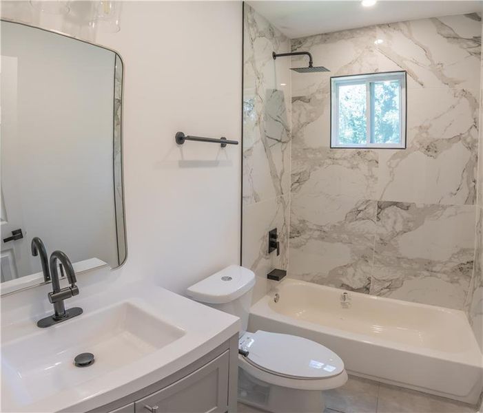 Furnished interior view inside a new home in , Atlanta (Image 17).