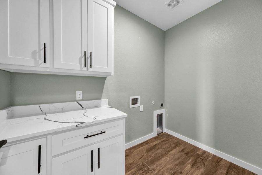 Representative furnished interior of a home built from the Magnolia by Zeal Home Builders in Horizon Meadow Estates, Paradise (Image 13).