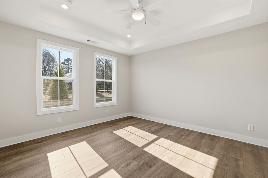 Spacious, unfurnished interior of a new home in Social Circle, Chattanooga (Image 14).