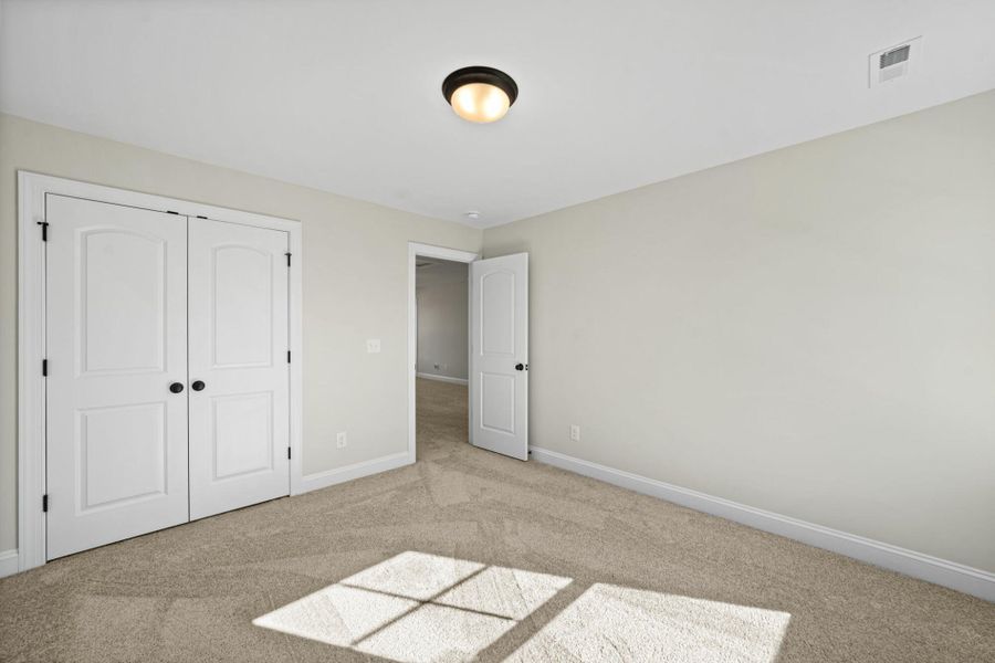 Spacious, unfurnished interior of a new home in Pisgah Park, Kernersville (Image 36).