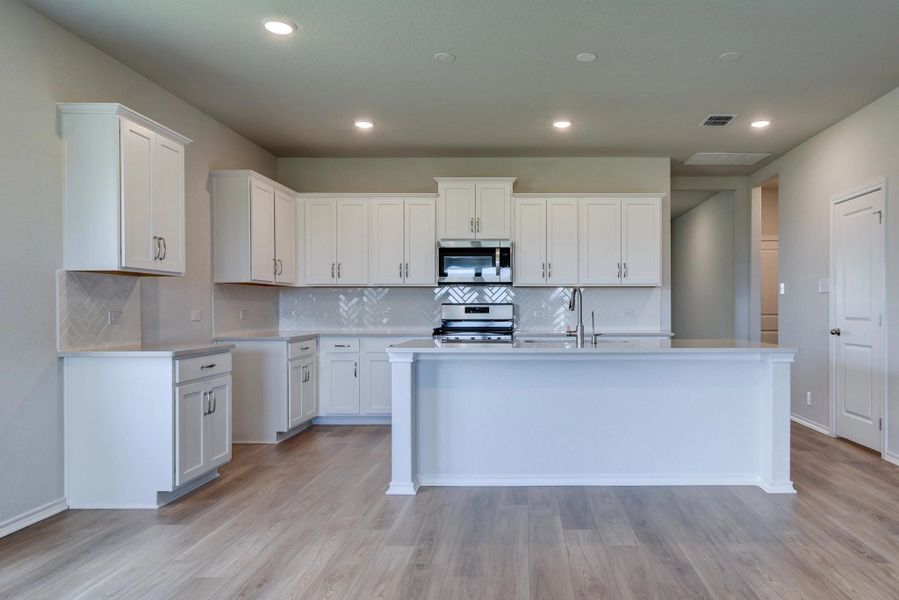 Representative furnished interior of a home built from the Alyssa by Ashton Woods in Hennersby Hollow, San Antonio (Image 18).