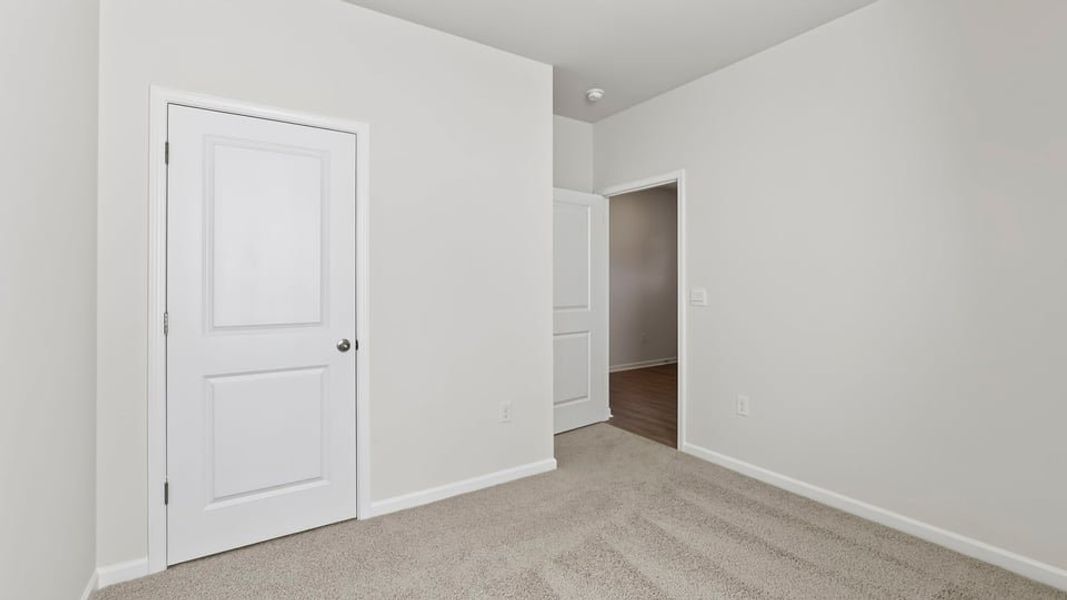 Spacious, unfurnished interior of a new home in Benjamin's Grove, Woodruff (Image 23).