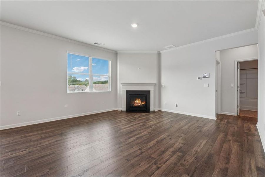 Spacious, unfurnished interior of a new home in , Dallas (Image 24).