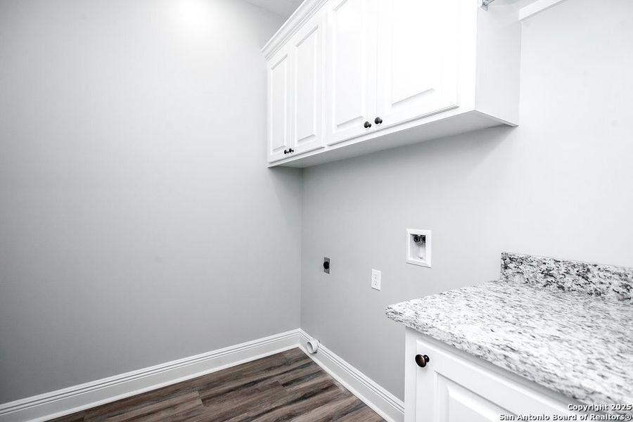 Image 13 of a home in . Image 13 of a home in .