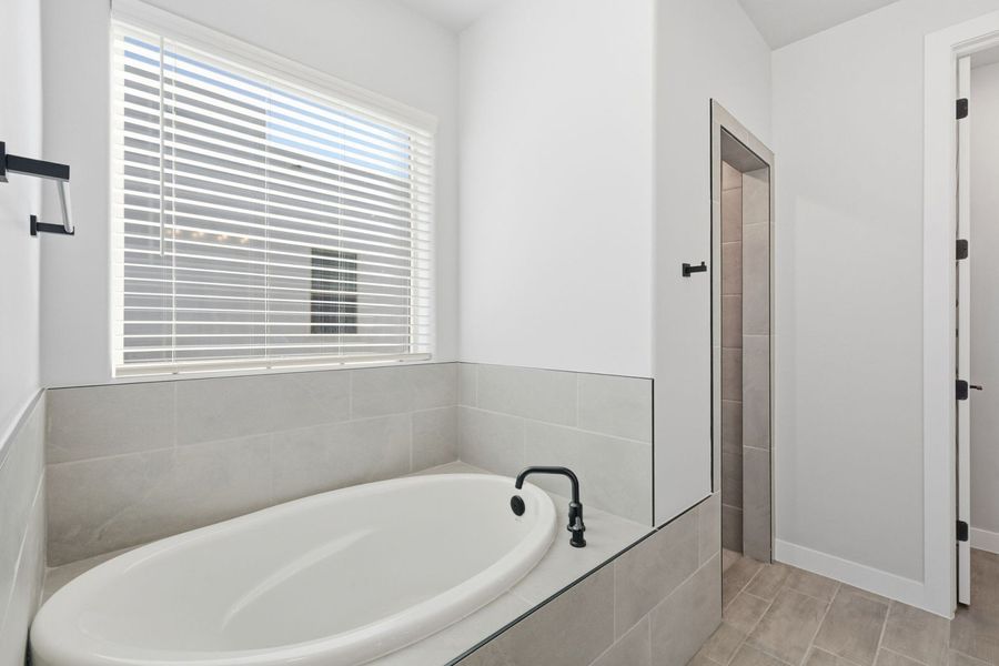 Furnished interior view inside a new home in Emerald Estates, El Paso (Image 8).