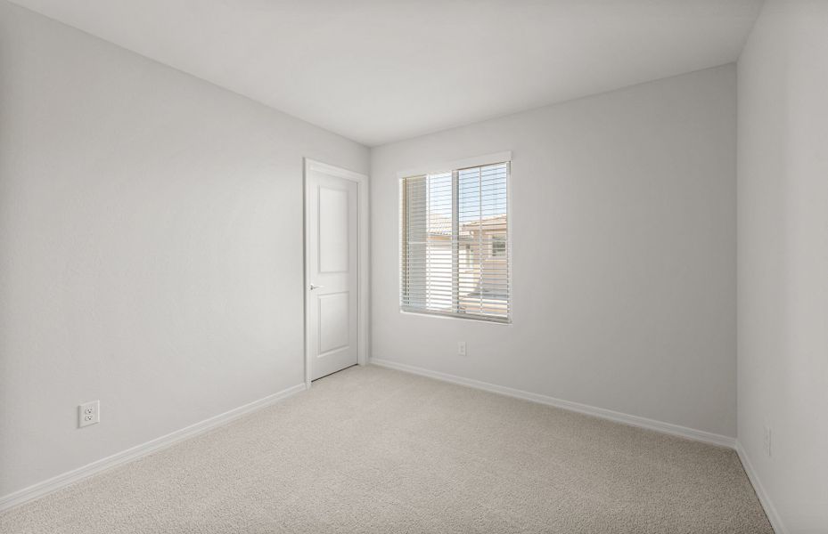 Spacious, unfurnished interior of a new home in Asante- Atrium Series, Surprise (Image 14).