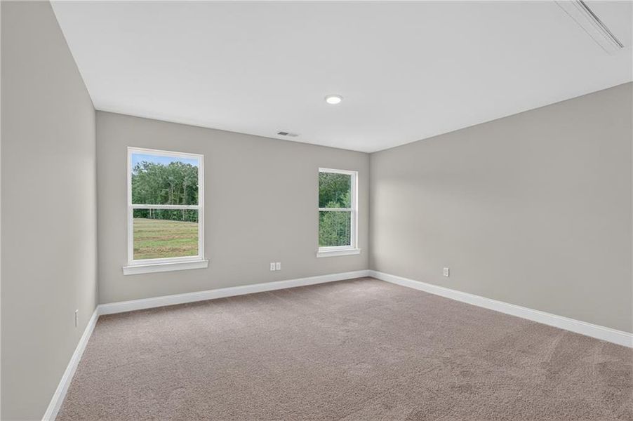 Spacious, unfurnished interior of a new home in Villas at Dawsonville, Dawsonville (Image 35).