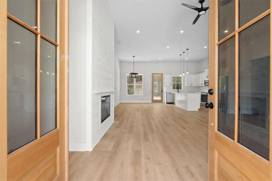 Spacious, unfurnished interior of a new home in , Bremen (Image 16).