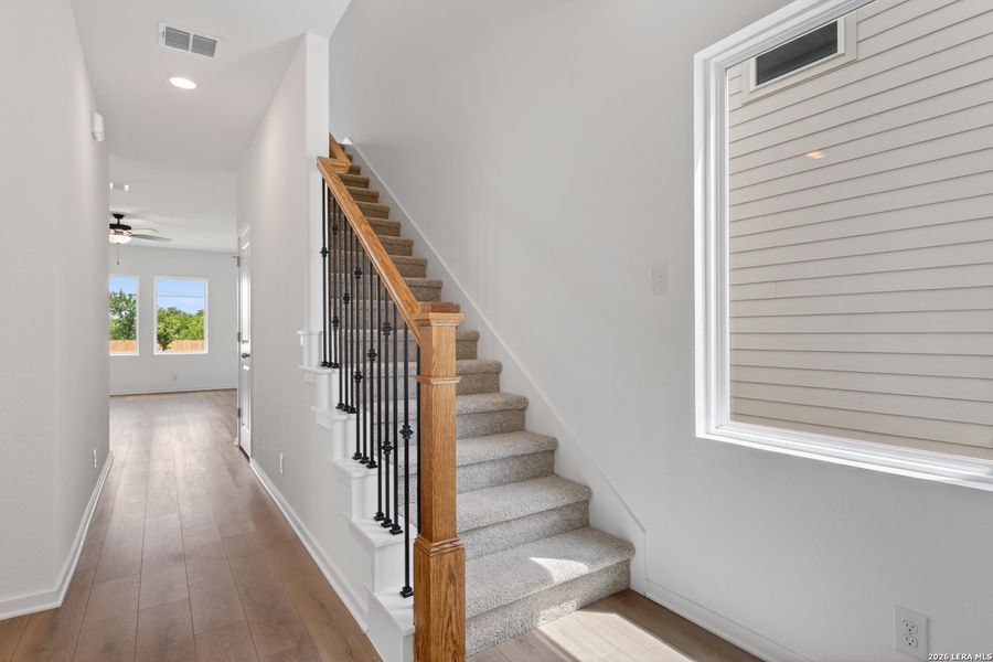 Spacious, unfurnished interior of a new home in Hennersby Hollow, San Antonio (Image 11). Spacious, unfurnished interior of a new home in Hennersby Hollow, San Antonio (Image 11).