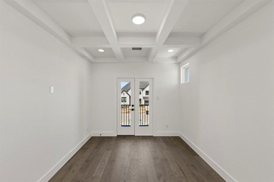 23. 16322 Old Westbury - Study