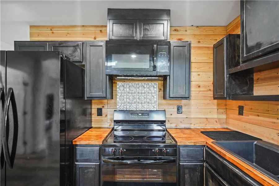 Image 48 of a home in .