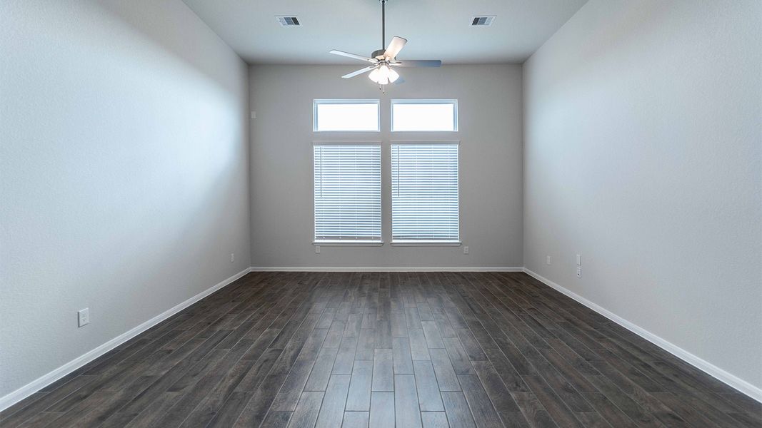 Spacious, unfurnished interior of a new home in Creekhaven, Arcola (Image 20).