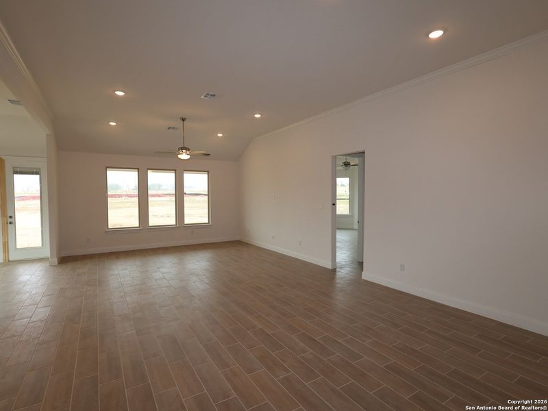 Spacious, unfurnished interior of a new home in Preserve at Annabelle Ranch, San Antonio (Image 15).