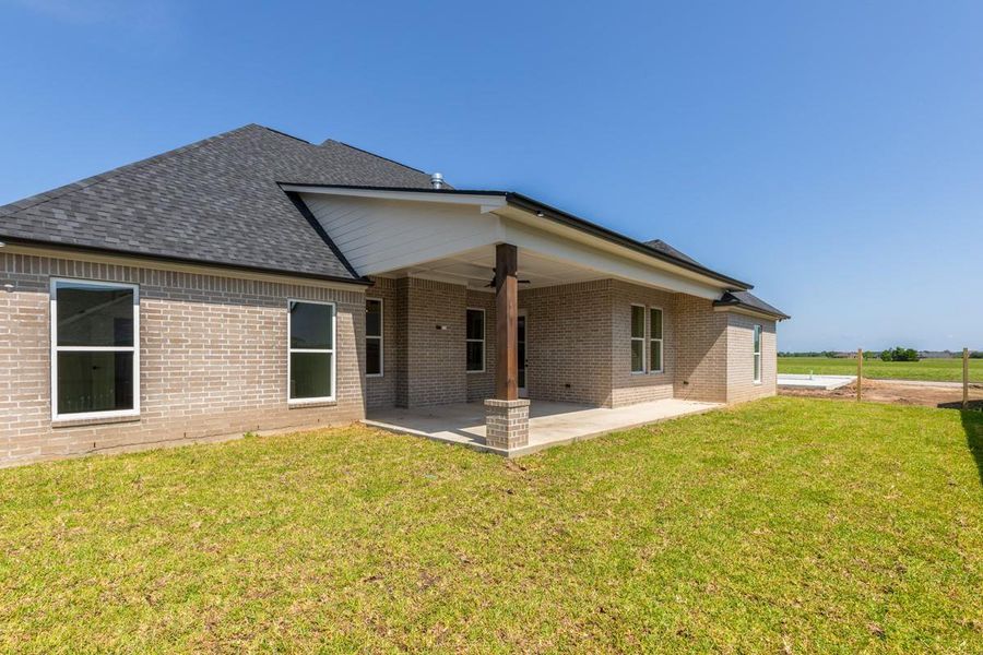 Exterior details and patio area of a home in , Beaumont (Image 21).