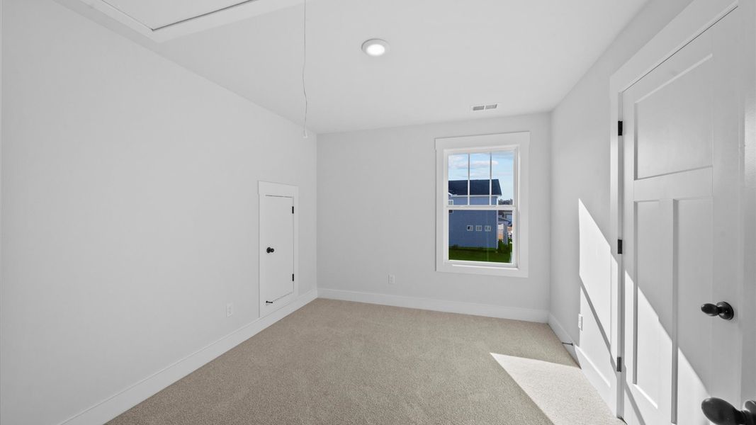 Furnished interior view inside a new home in Woodglen, Piedmont (Image 32).