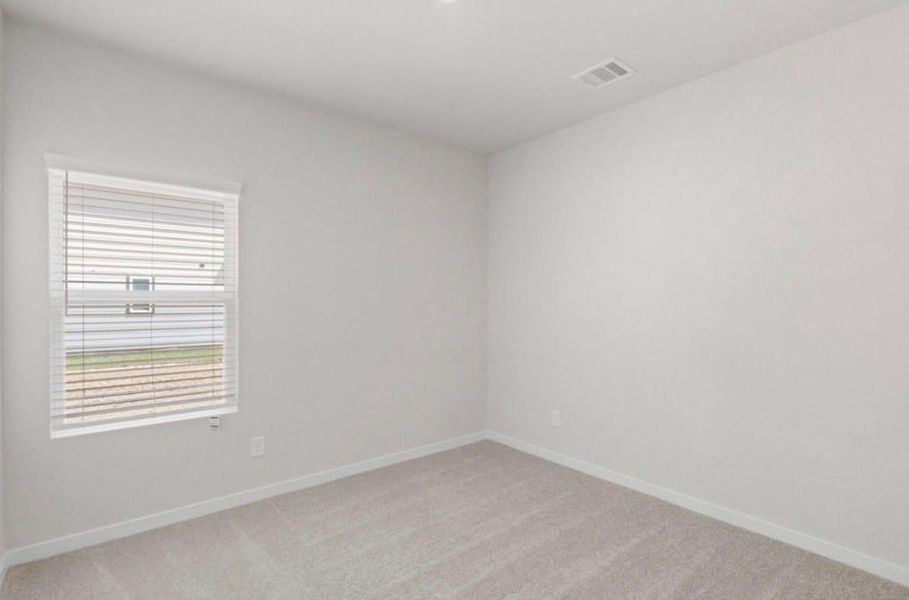 Spacious, unfurnished interior of a new home in Maple Heights, Porter (Image 13).