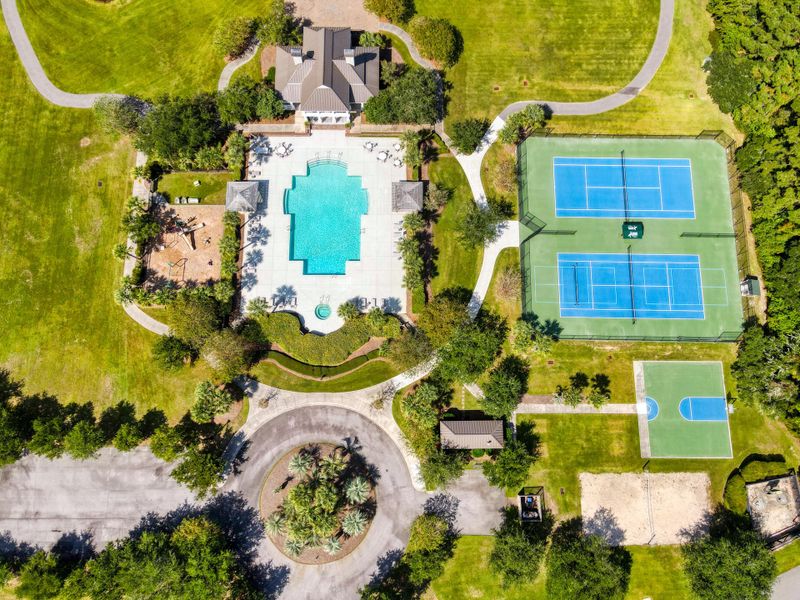 Community amenities in , Pawleys Island (Image 7).