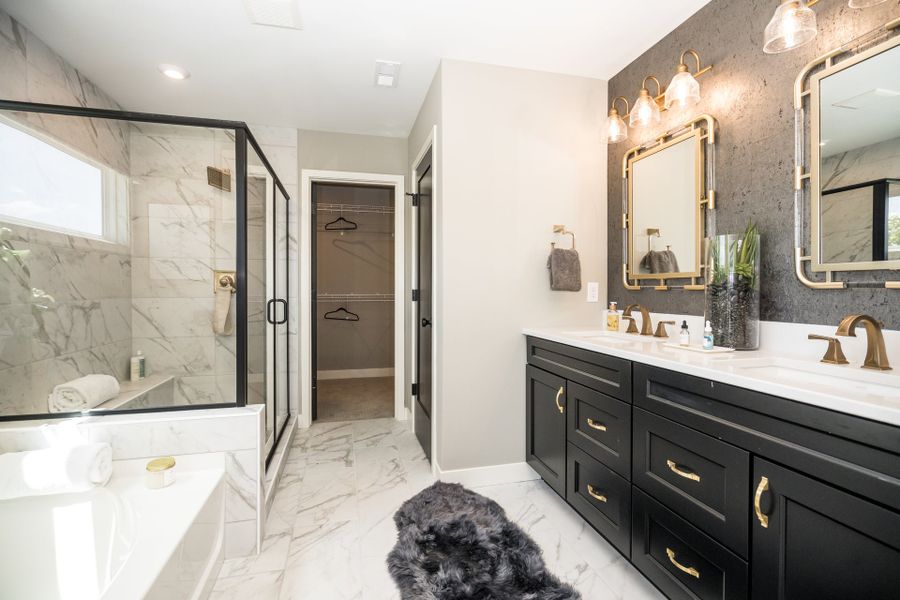 Representative furnished interior of a home built from the Avery by Fischer Homes in Twin Lakes, Hoschton (Image 69).