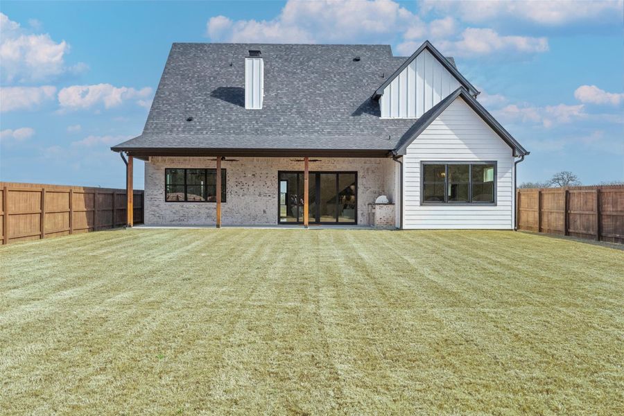 Exterior details and patio area of a home in , Somerville (Image 28).