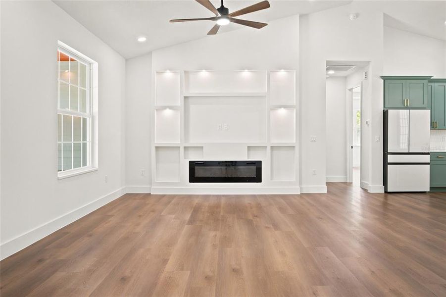 Spacious, unfurnished interior of a new home in , Dunnellon (Image 35).
