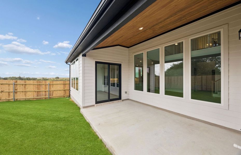 Exterior details and patio area of a home in Kuempel Farms, Pflugerville (Image 3).