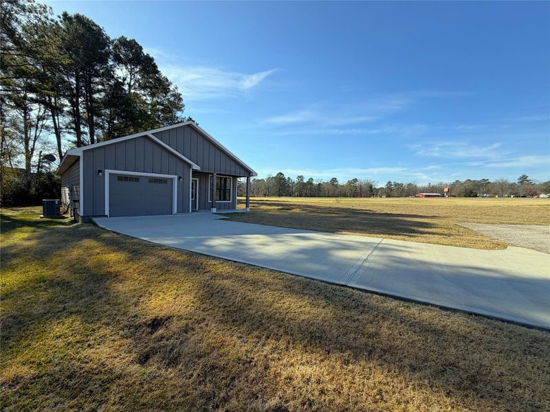 Exterior details and patio area of a home in , Trinity (Image 21).