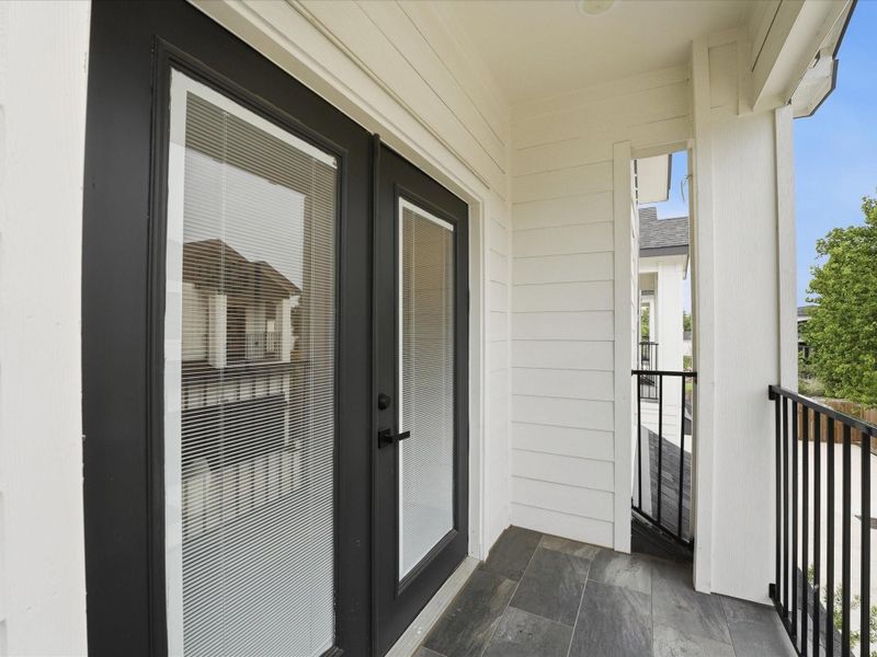 Exterior details and patio area of a home in , Houston (Image 4).