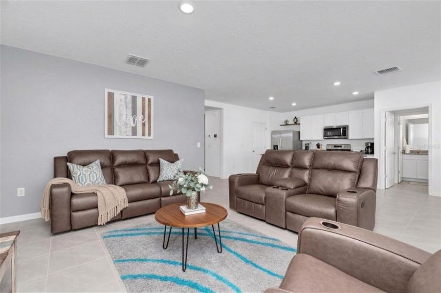 Furnished interior view inside a new home in , Wesley Chapel (Image 4).
