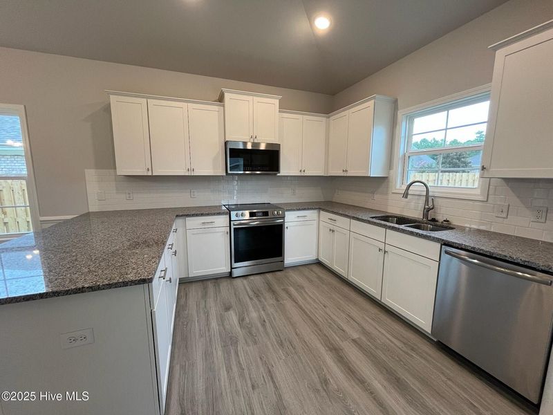 Furnished interior view inside a new home in Palmetto Creek, Bolivia (Image 9).