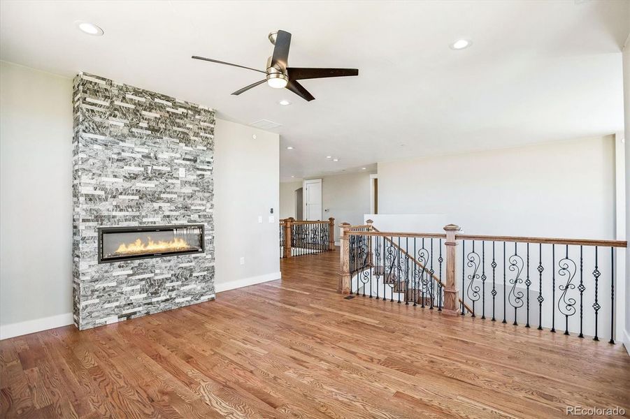 Spacious, unfurnished interior of a new home in , Hudson (Image 41).