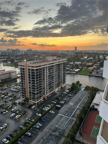 Condo located in Hallandale Beach, FL showcasing its design and architecture (Image 19).