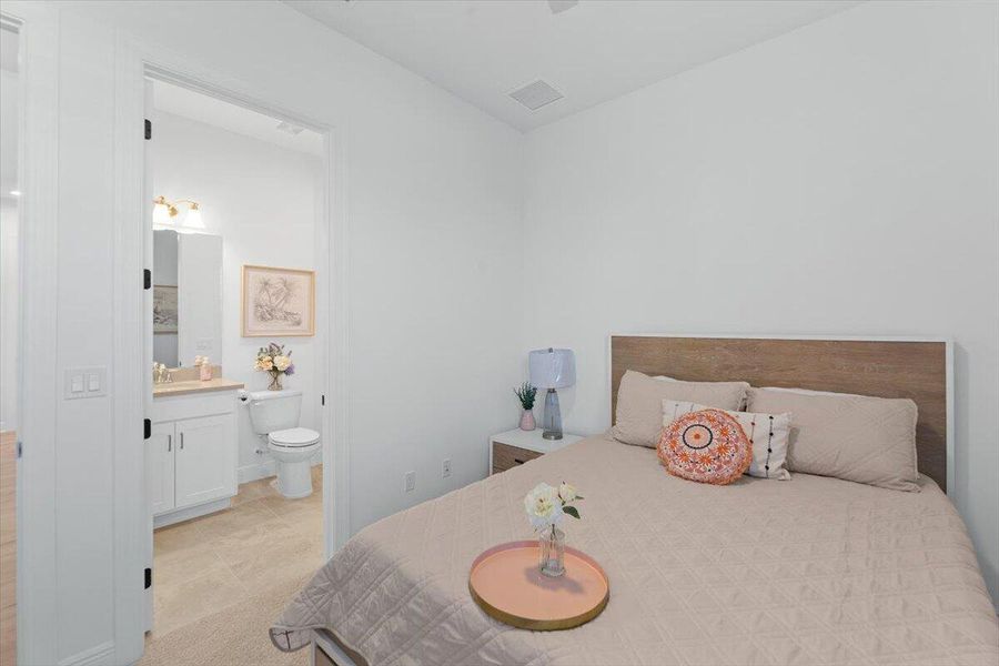 Bedroom 2/bath 2 entry Bedroom 2/bath 2 entry