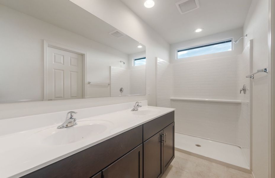 Furnished interior view inside a new home in El Rancho Santa Rosa, Maricopa (Image 4).