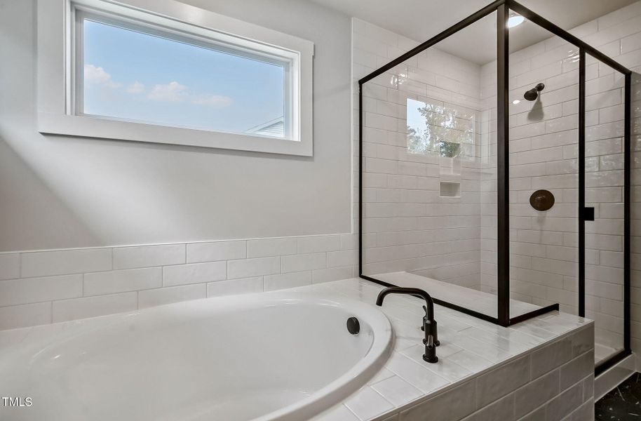 36-web-or-mls-1912-old-bramble-lane-028