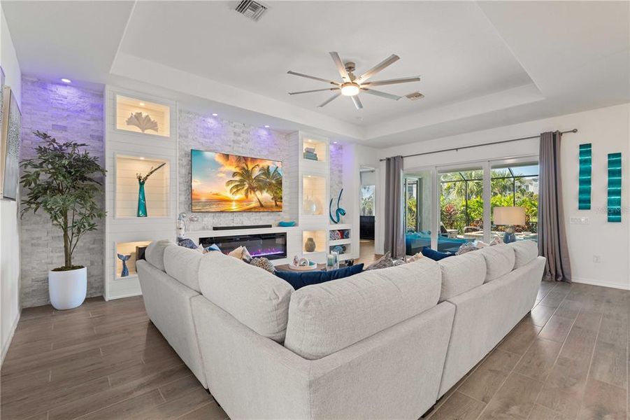 Furnished interior view inside a new home in , Punta Gorda (Image 51).