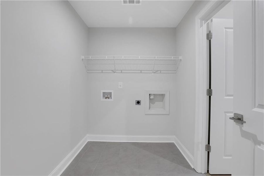Spacious, unfurnished interior of a new home in Gatherings® at GreenHouse, Marietta (Image 26).