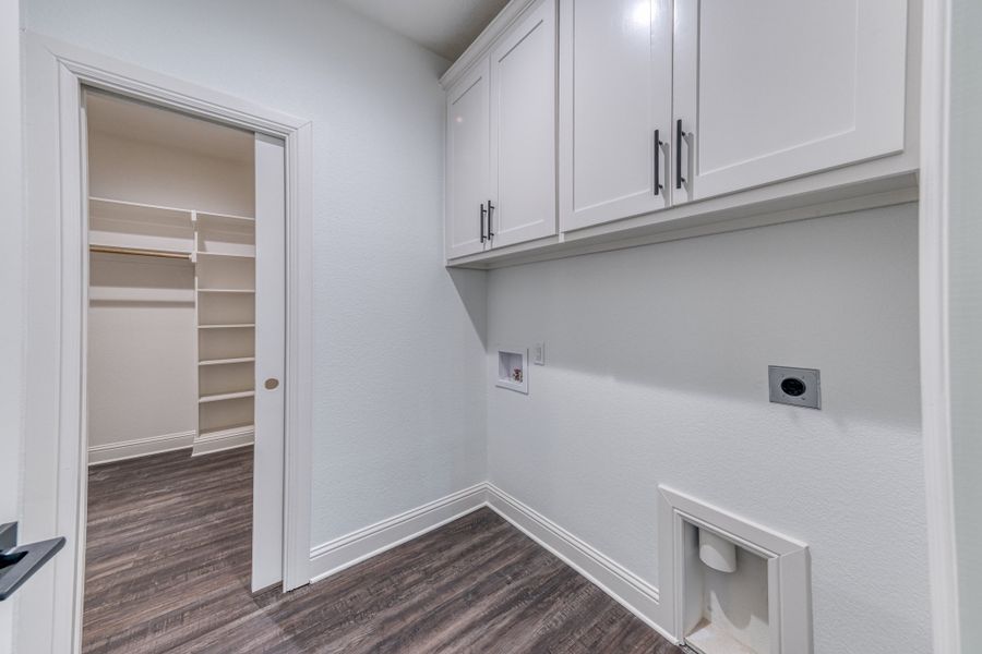 Representative unfurnished interior of a home built from the Lucas by Zeal Home Builders in Echo Grove, Poolville (Image 126).